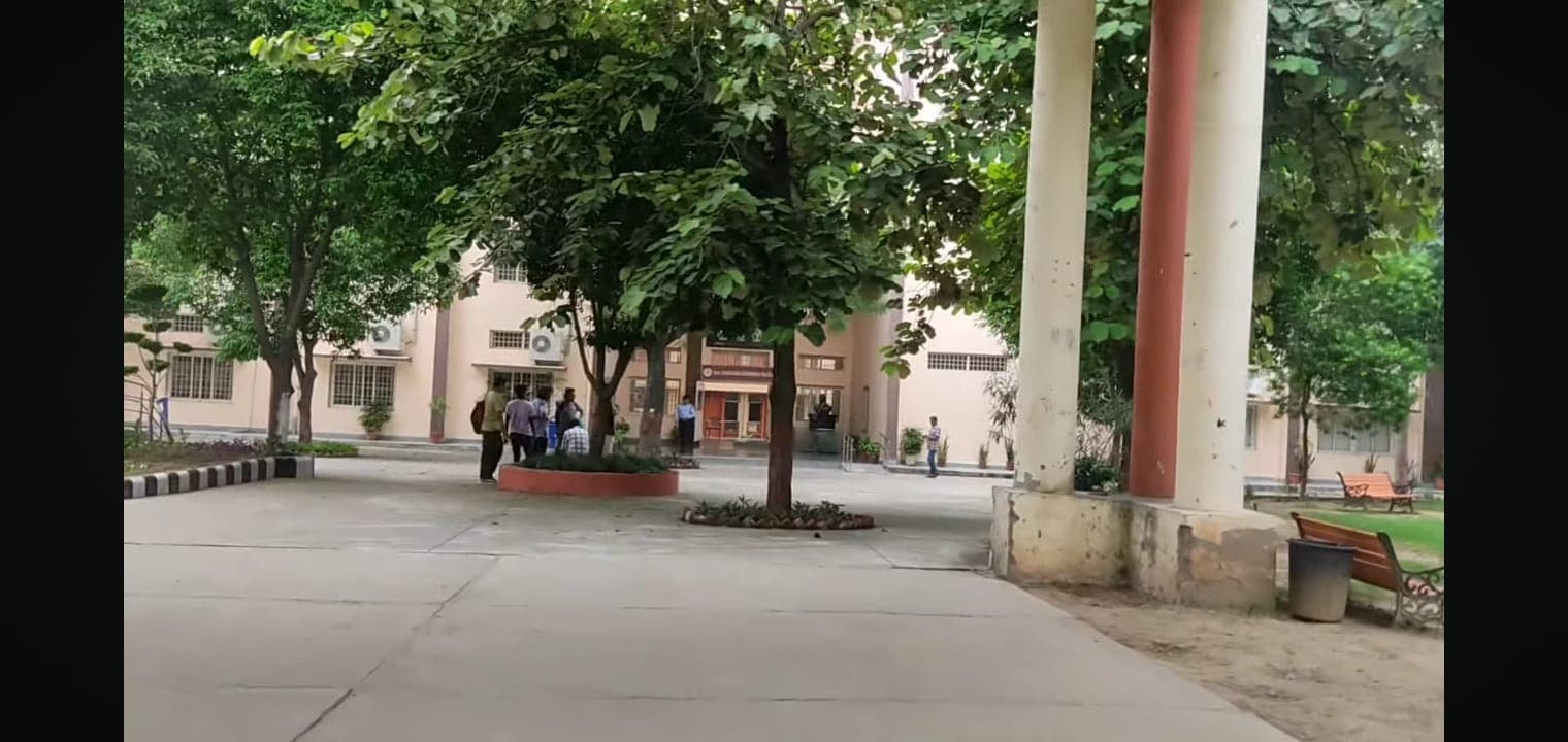 Sri Venkateswara Campus photo 18